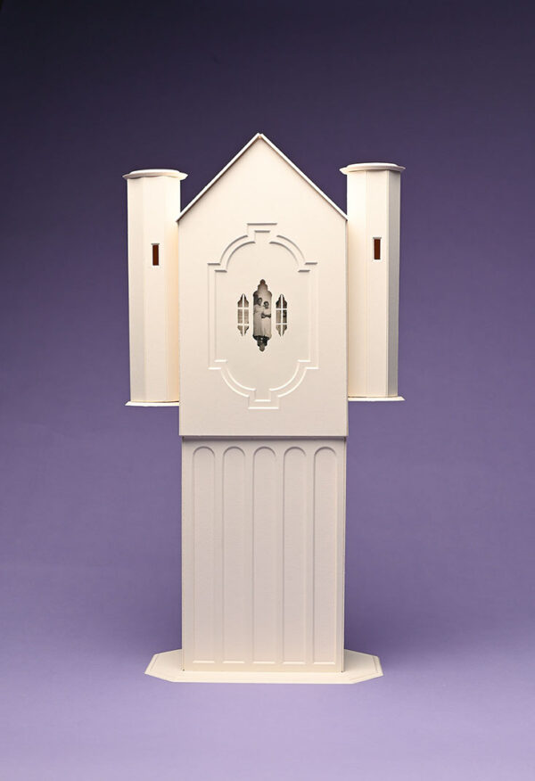 Couple Embracing in Reliquary - Brian Van Camerik
