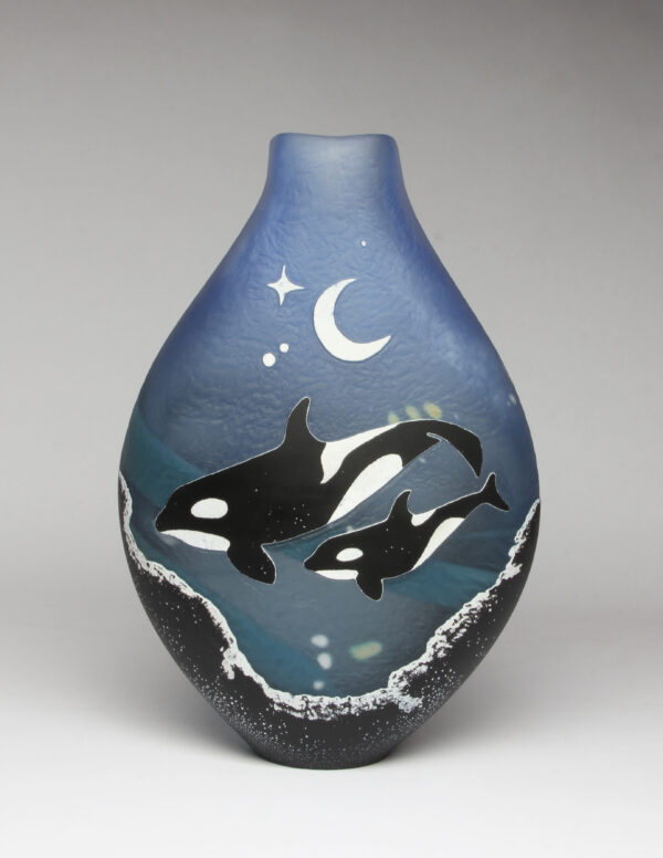 Orca Powder Vessel - Hannah & Alana Nicholson van Altena Glass
