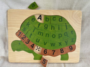 ABC Turtle puzzle - Suzanne  Scotten